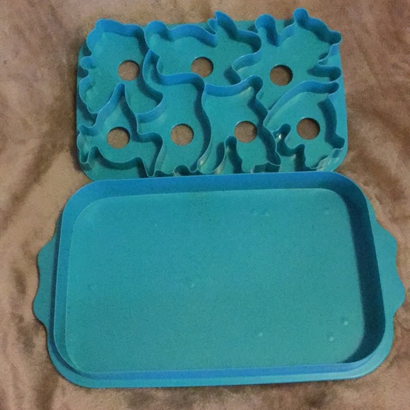 Tupperware Animal Jello Jiggler Mold